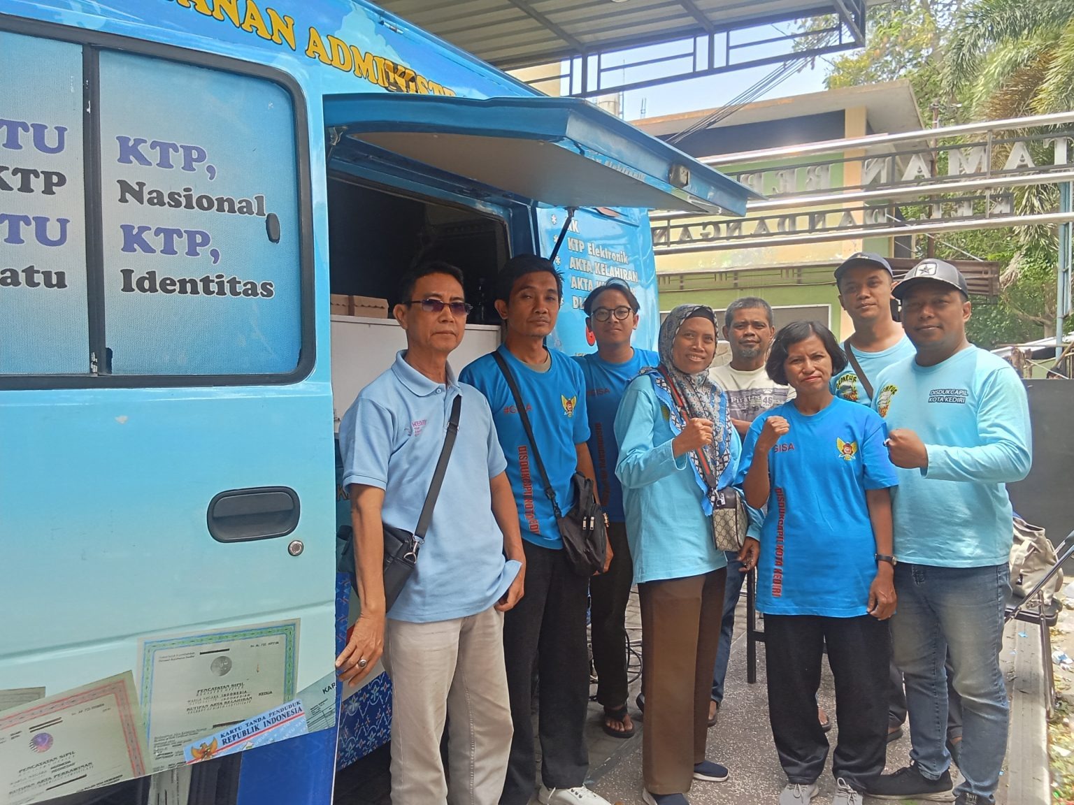 Dispendukcapil Kota Kediri Buka Pelayanan di Acara Jalan Kreasi HUT ke-80 RI di Kelurahan Dandangan, Ini Infonya